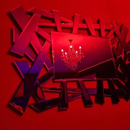 Nuit Insolite-Room Love Saint-Germain  Bagian luar foto