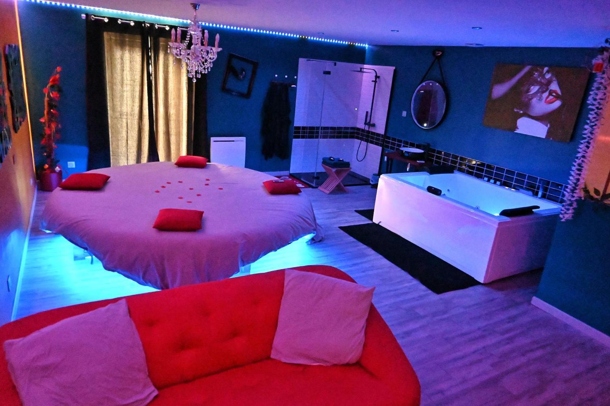 Nuit Insolite-Room Love Saint-Germain  Bagian luar foto