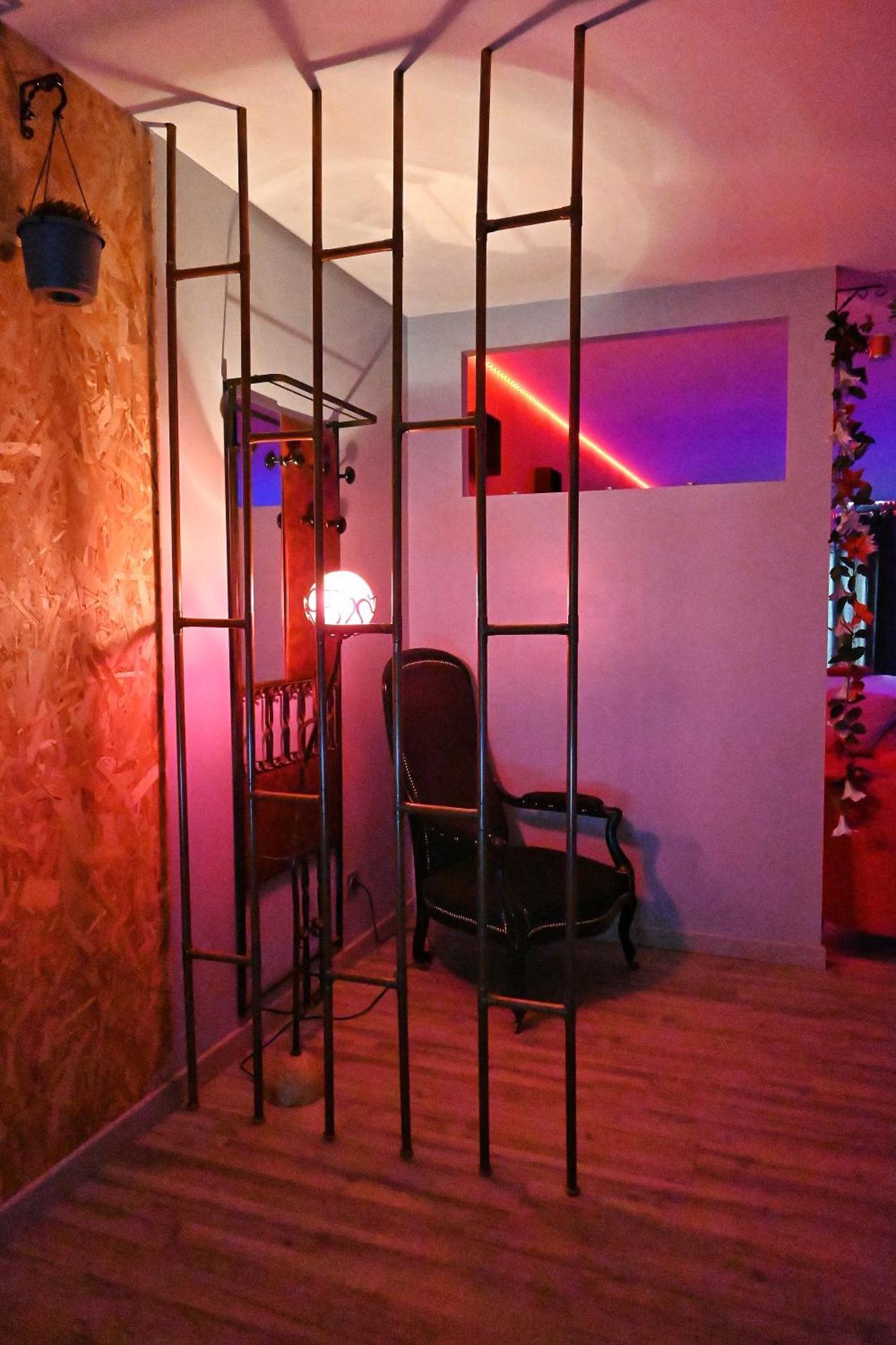 Nuit Insolite-Room Love Saint-Germain  Bagian luar foto